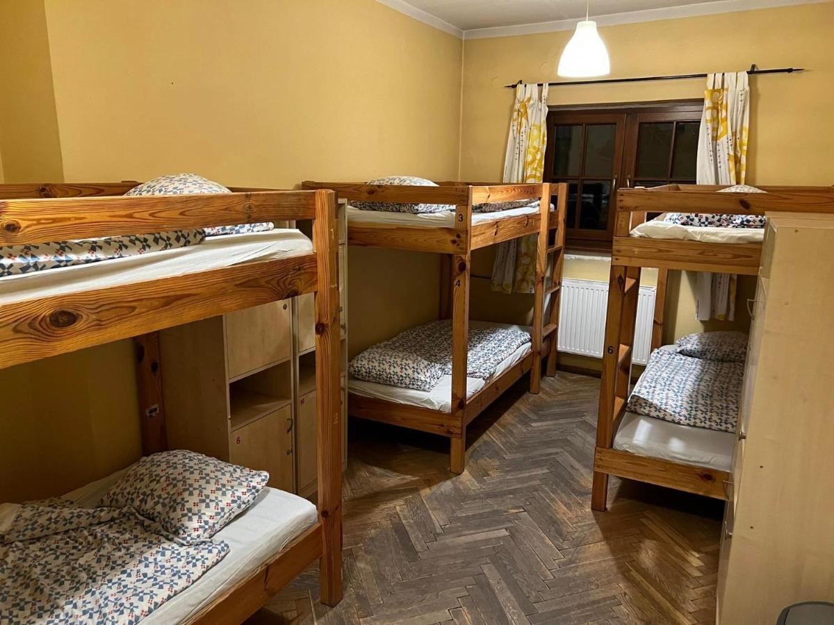 50 People Bis Apartment Krakow Ngoại thất bức ảnh
