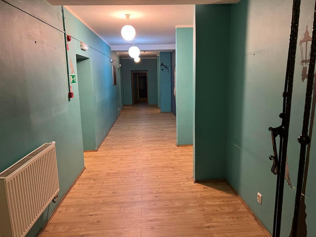 50 People Bis Apartment Krakow Ngoại thất bức ảnh
