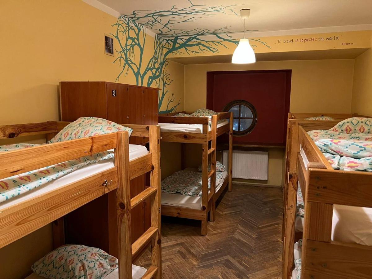 50 People Bis Apartment Krakow Ngoại thất bức ảnh